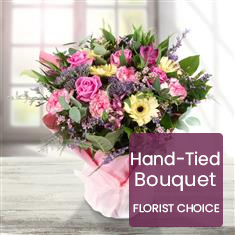 Hand-Tied Florist Choice Bouquet - Fresh flower delivery in Water